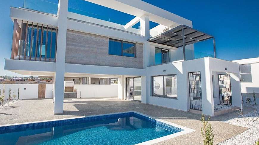 Wonderful 3 Bedroom Sea Side Villa in Pernera (MORTGAGE FACILITY AVAILABLE FOR 70%)