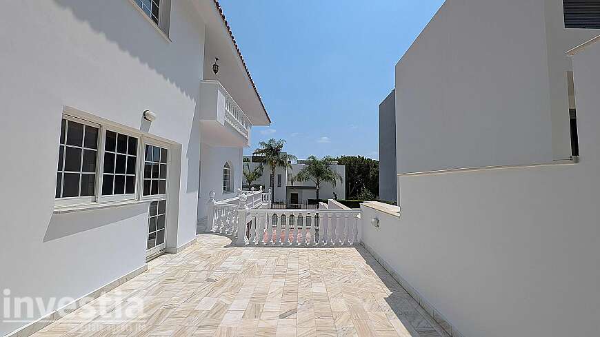 4 bdrm villa for sale/Limassol