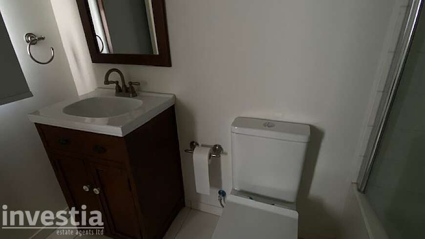 5 bdrm villa for rent/Pyla