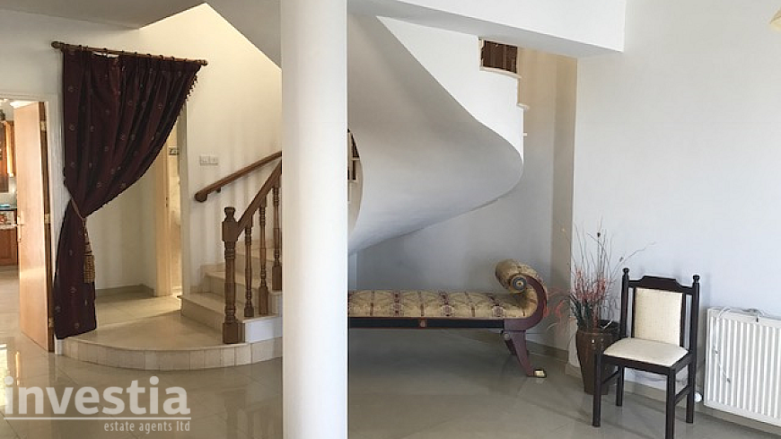 4 bdrm house for rent/Dhekelia Road
