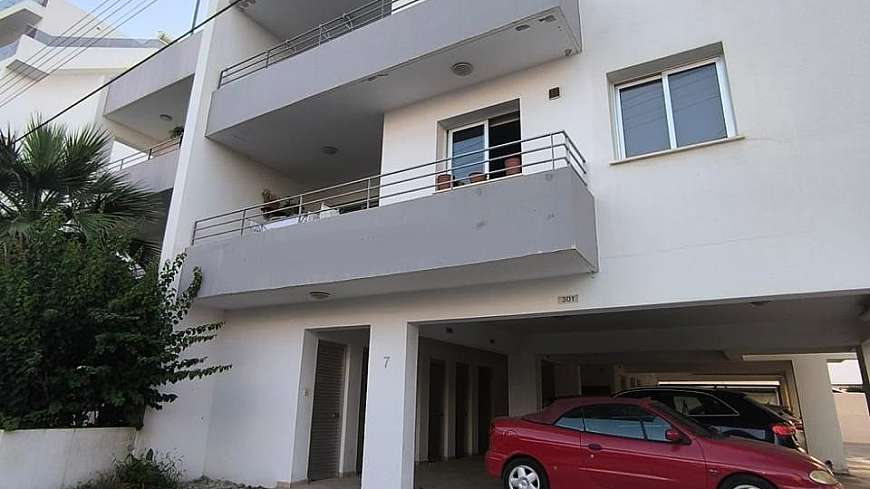 2 bdrm flat for rent/Limassol road