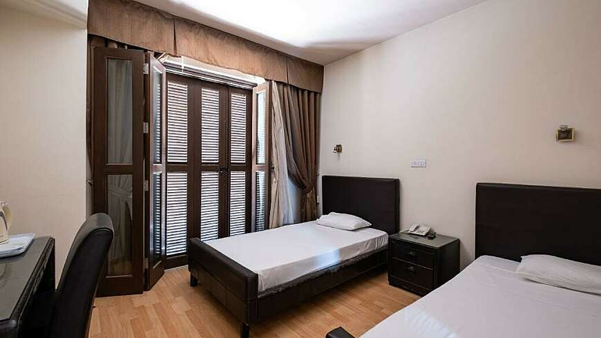 Royiatiko hotel and 3 plots in Nicosia Old Town