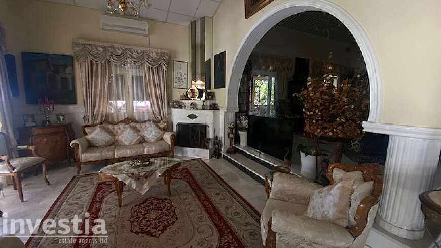 4 bdrm house for rent/Oroclini