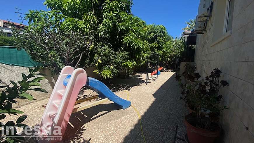 4 bdrm house for rent/Oroclini