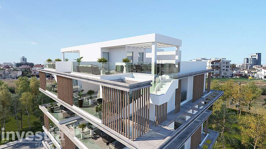 2 + 1n bdrm apts for sale/Port area