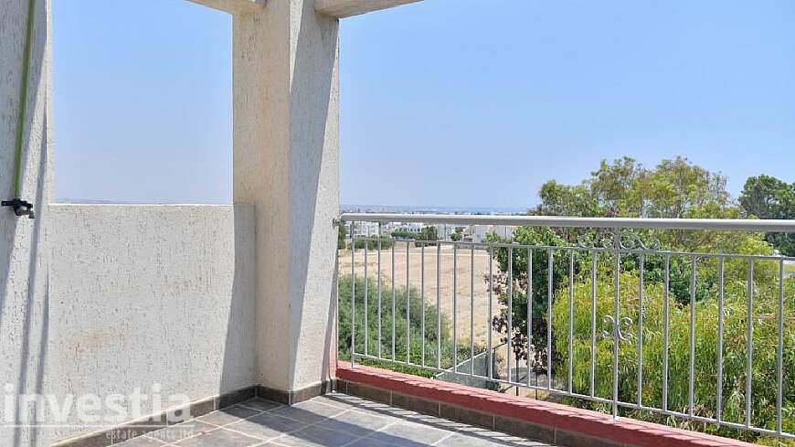 2 bdrm flat for sale/Kokkines
