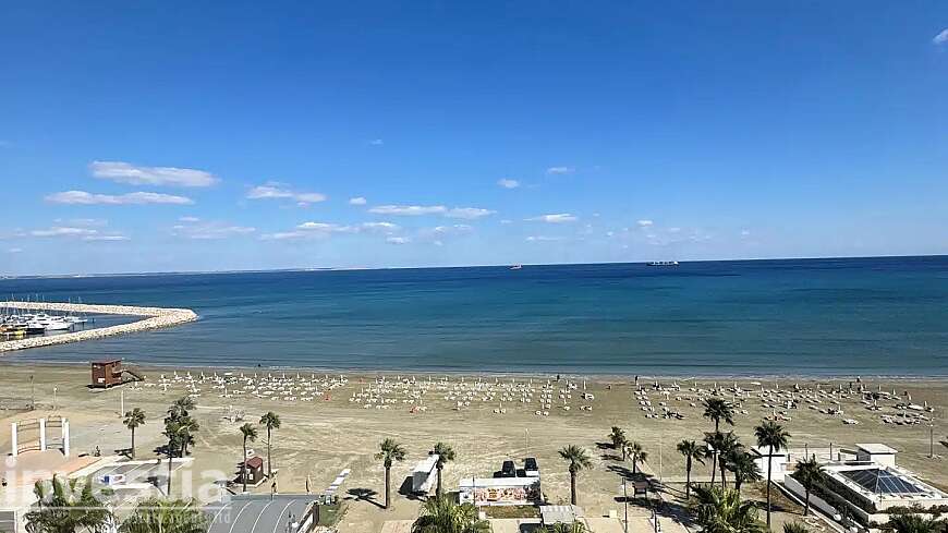2 bdrm flat for sale/Phinikoudes
