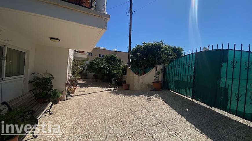 4 bdrm house for rent/Oroclini