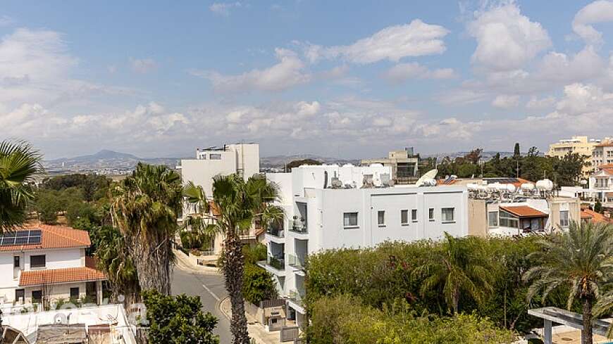 3 bdrm apt/Phaneromeni