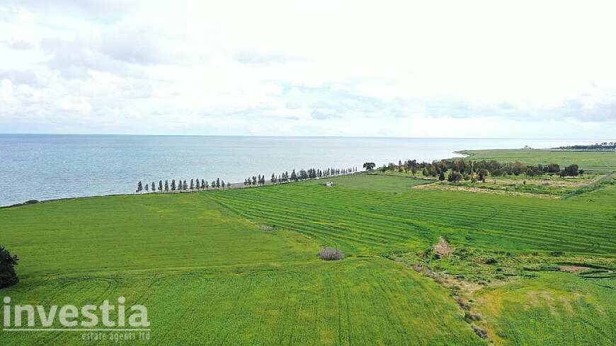 Beachfront land for sale/Softades