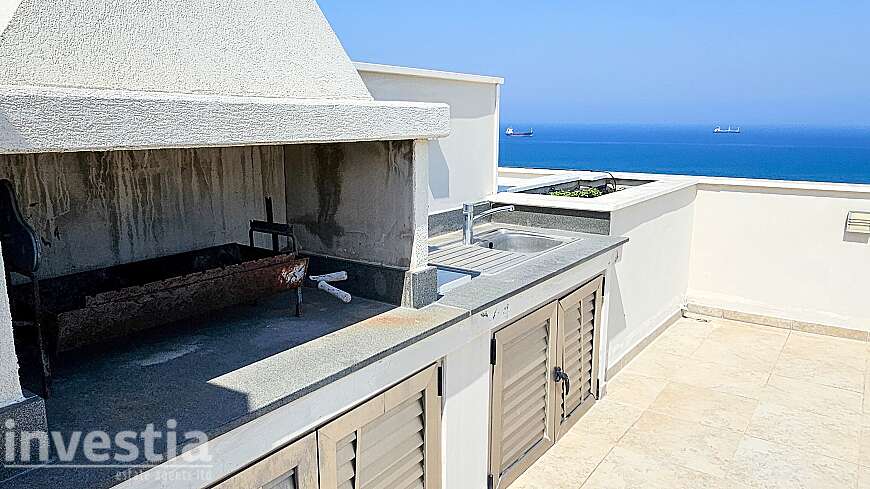 2 bdrm seafront penthouse/Finikoudes