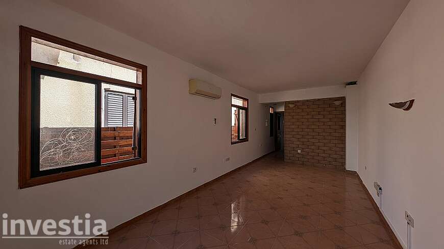 2 bdrm maisonette for sale/Oroclini