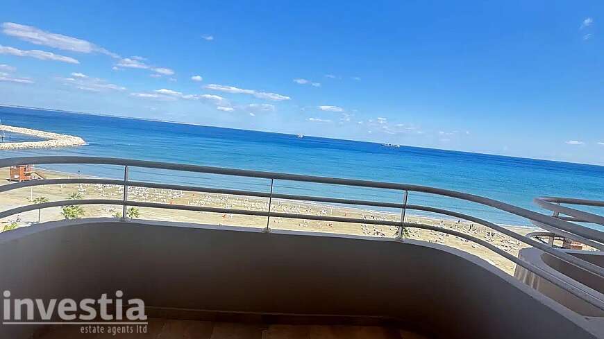2 bdrm flat for sale/Phinikoudes