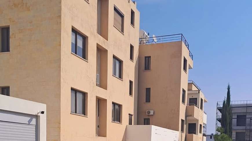 2 bdrm flat for sale/Livadhia