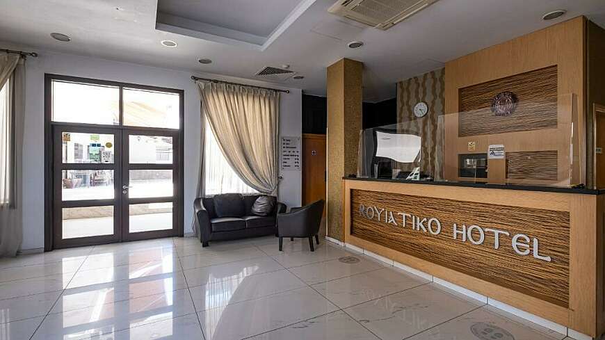 Royiatiko hotel and 3 plots in Nicosia Old Town