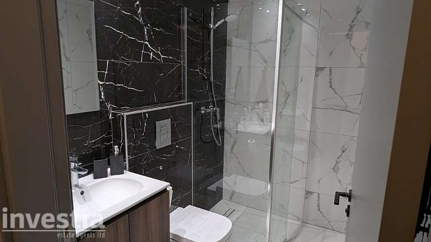 2 bdrm brand new penthouse/Dhrosia
