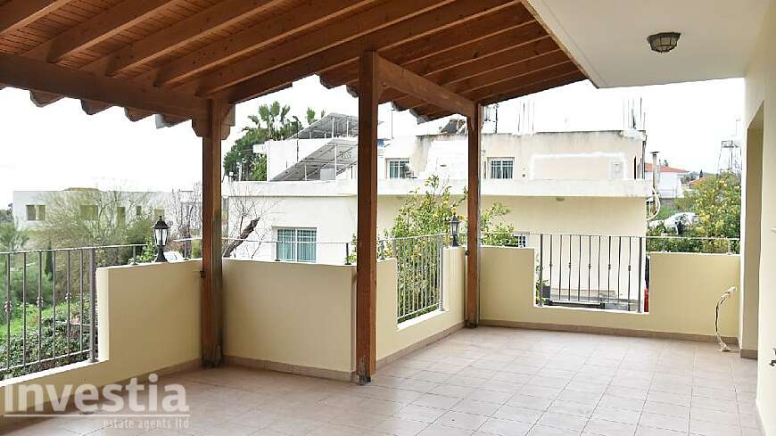3 bdrm ground floor apartment/Alethrico