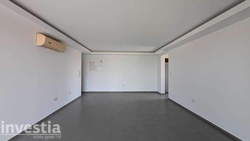2 bdrm flat for sale/Meneou