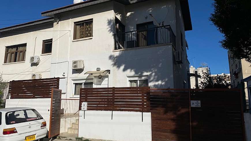 2 bdrm ground floor house/Off Makarios Avenue