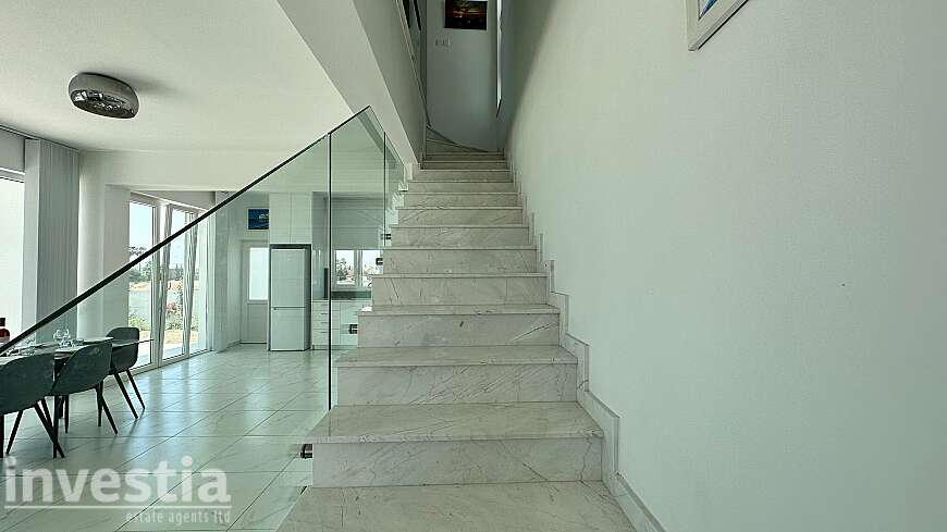 3 bdrm houses/Dhekelia rd