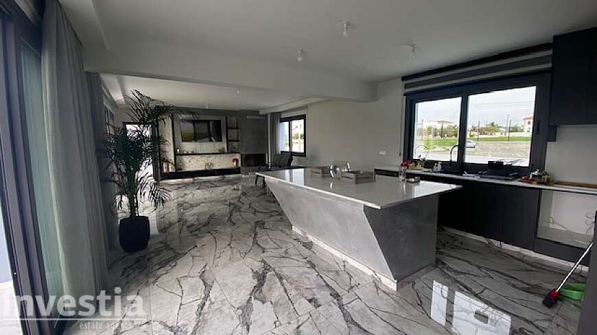 3 bdrm detached bungalow for rent/Pyla