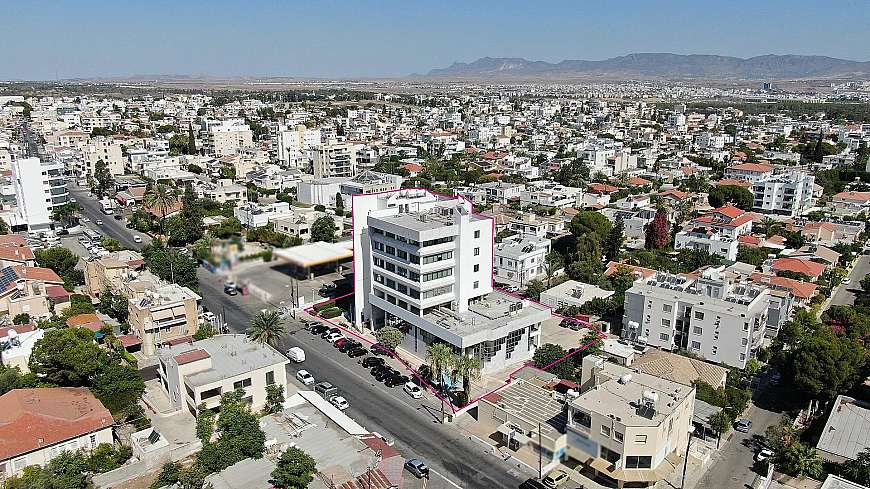 Commercial building in Agios Dometios, Nicosia