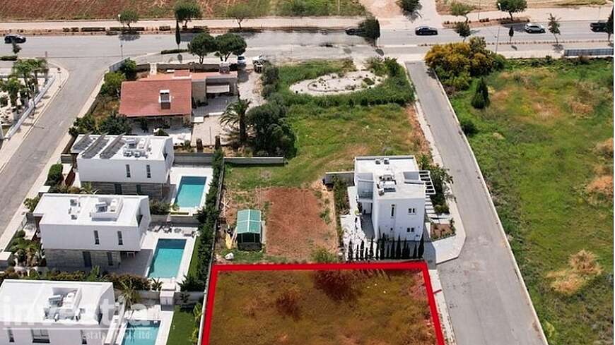 Plot for sale/Pernera area
