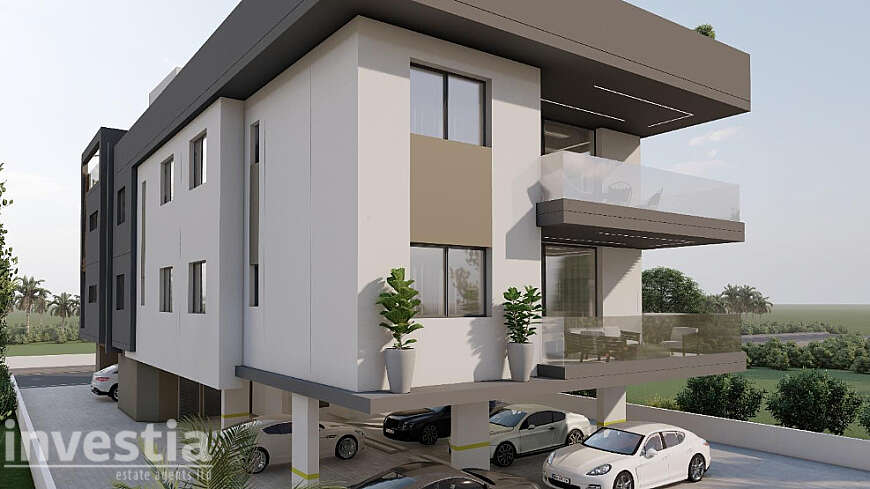 2 bdrm top floor apartment for sale/Larnaca