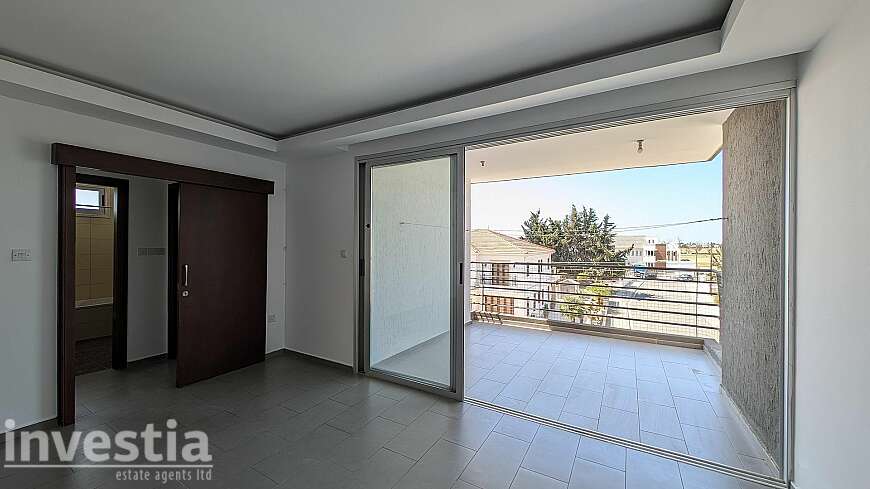 2 bdrm flat for sale/Meneou