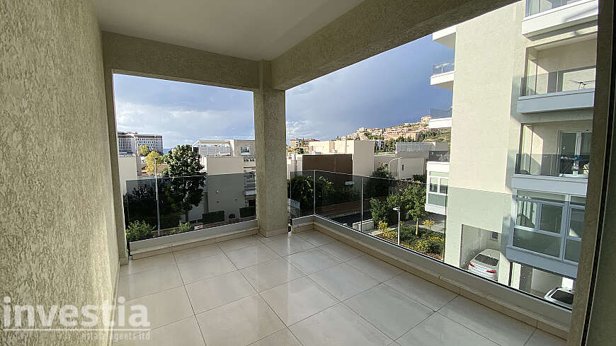 Modern 3-Bedroom Apartment with Pool & Gym Access In Limassol Touristic Area