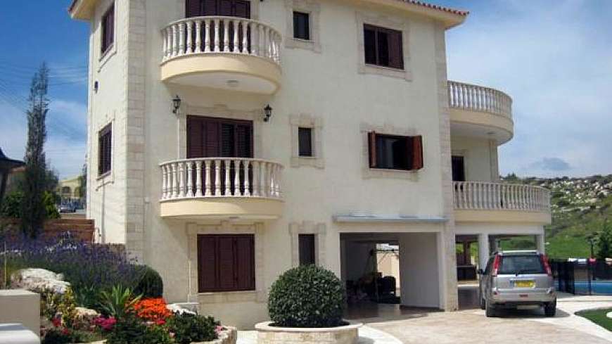 5 bedroom luxury villa in Limassol.
