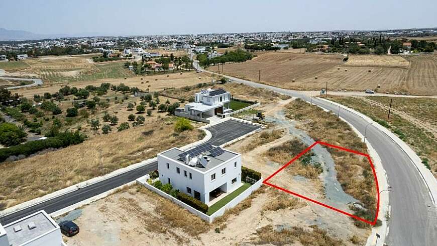 Residential plot under division in Latsia, Nicosia