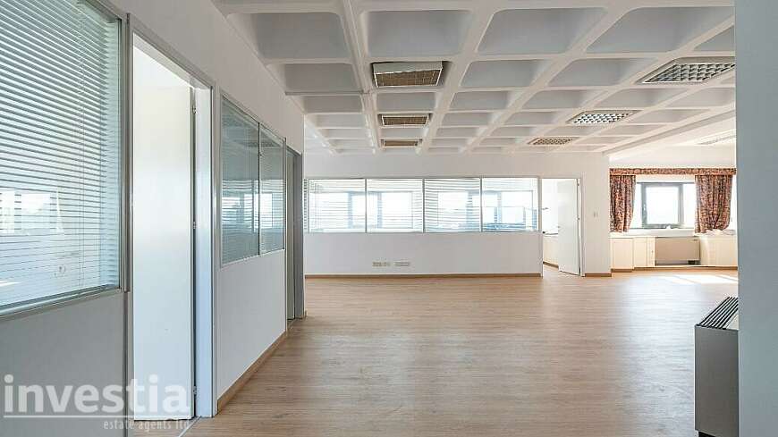 Office on the 5th floor in Agioi Omologites, Nicosia