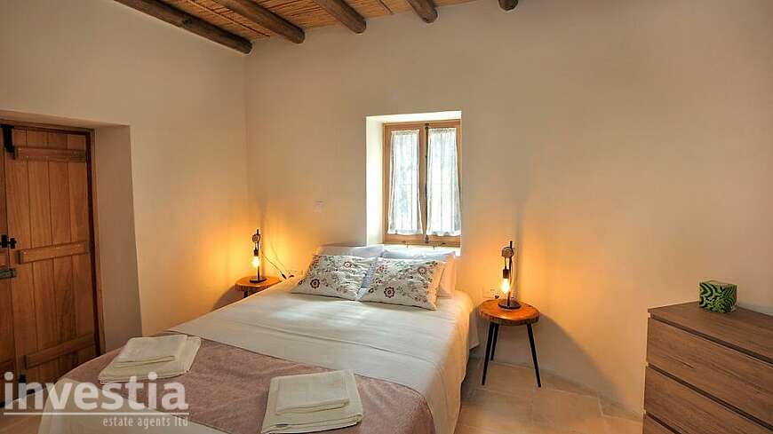 5 bdrm house for rent/Agios Theodoros