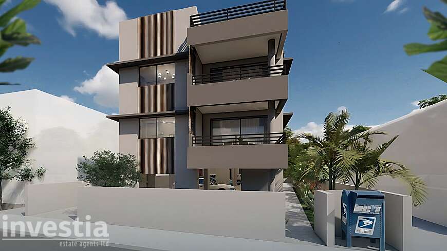 1 bdrm top floor apartment for sale/Kiti