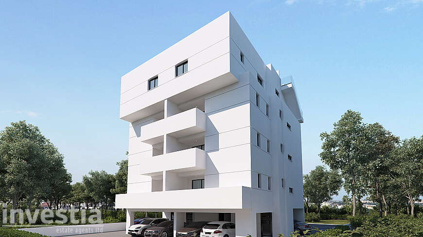2 bdrm top floor flats for sale/Dhrosia