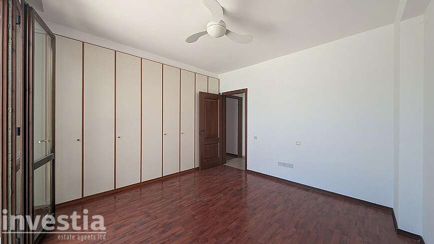 5 bdrm house/Krassas area
