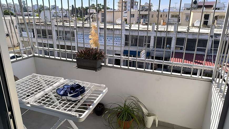 3 bdrm apartment for rent/Off Makarios Avenue