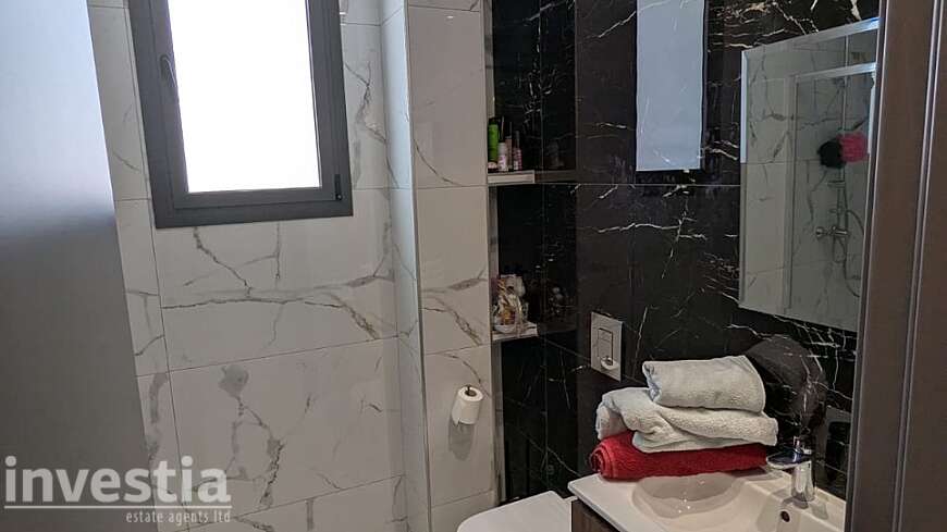 2 bdrm brand new penthouse/Dhrosia
