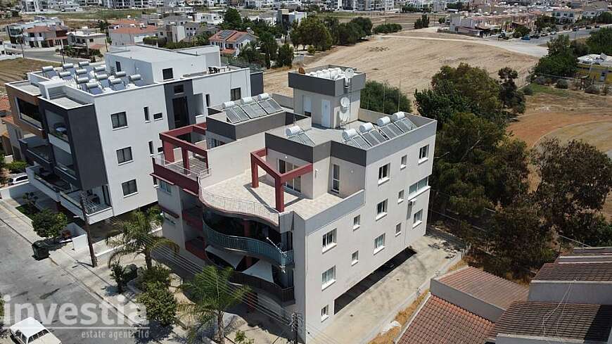 2 bdrm flat for sale/Kokkines