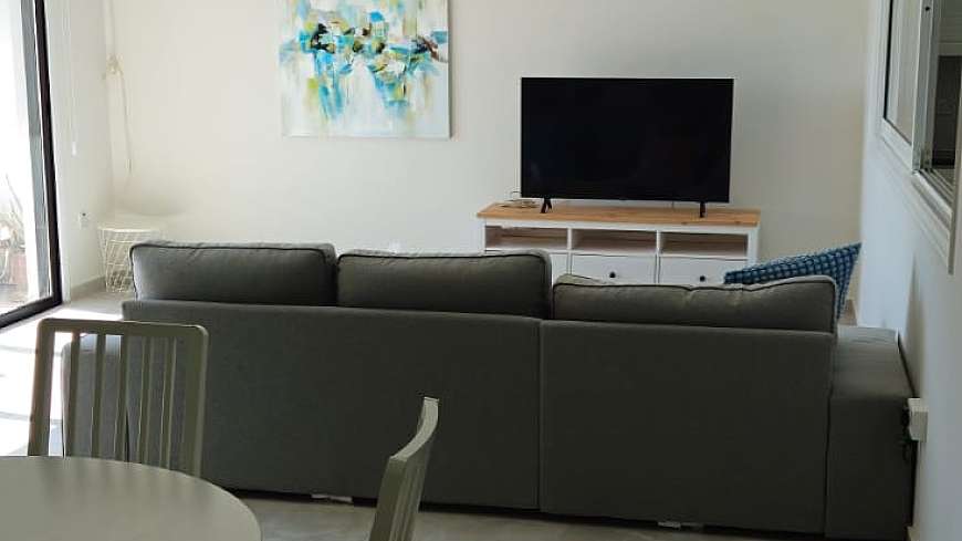 3 bdrm flat for rent/Larnaca centre