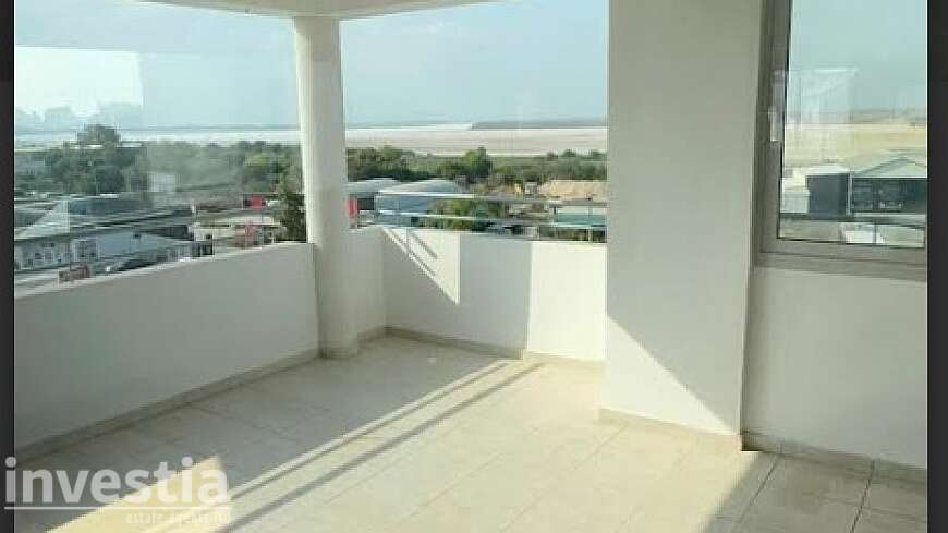 3 bdrm apt/Phaneromeni