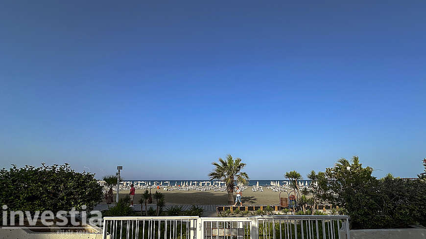 3 Bedroom Apartment For Rent in Mackenzie, Larnaca