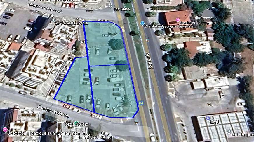 Plots for sale with planning permit/Phaneromeni,Larnaca