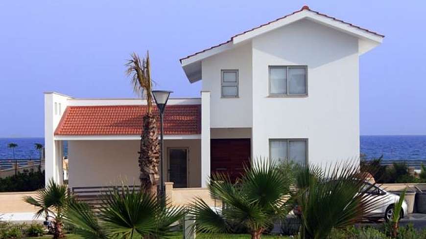 Villa on the beach/Dhekelia rd