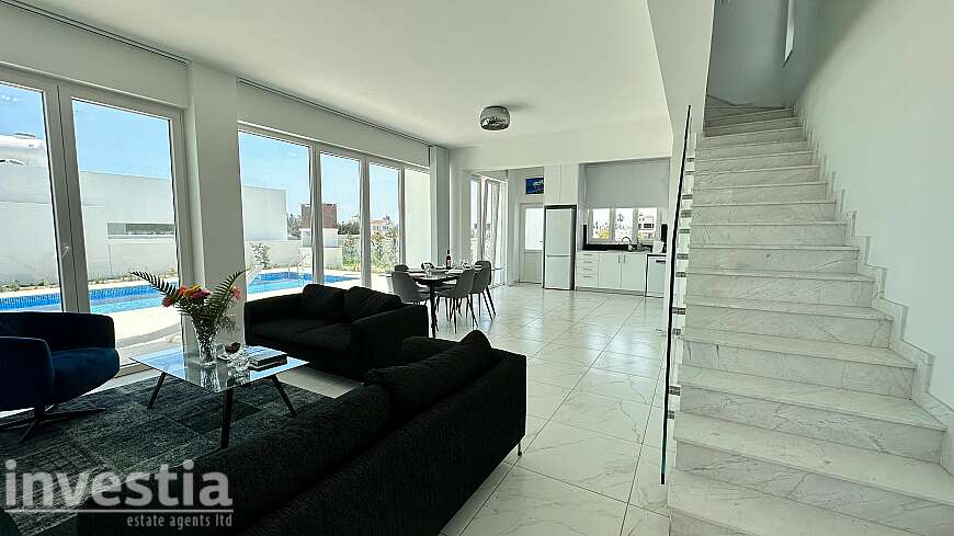 3 bdrm houses/Dhekelia rd