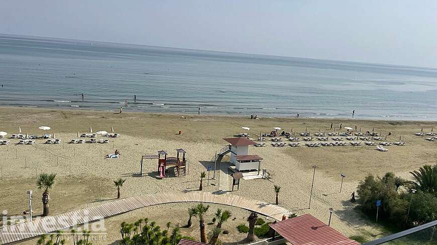 3 Bedroom Apartment For Rent in Mackenzie, Larnaca