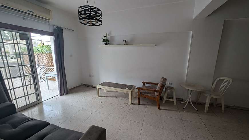 2 bdrm flat for sale/Dhrosia