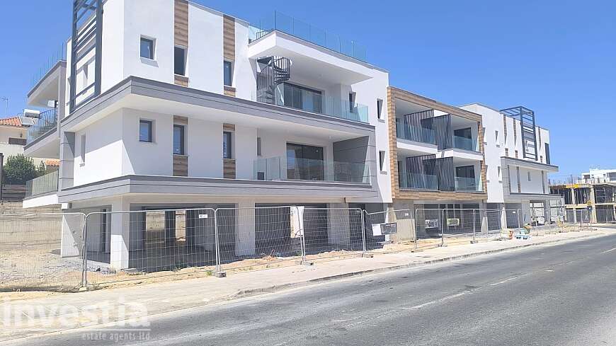 2 bdrm apt for sale/Livadhia