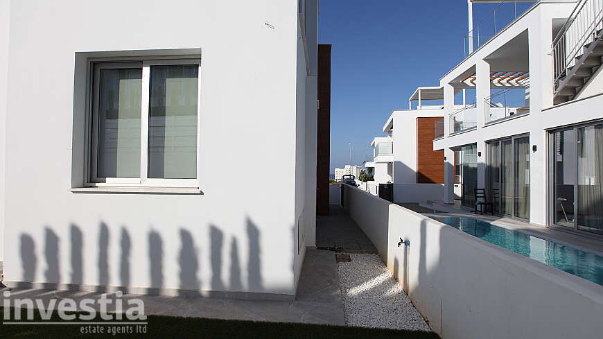4 Bedroom Villa For Sale in Protaras
